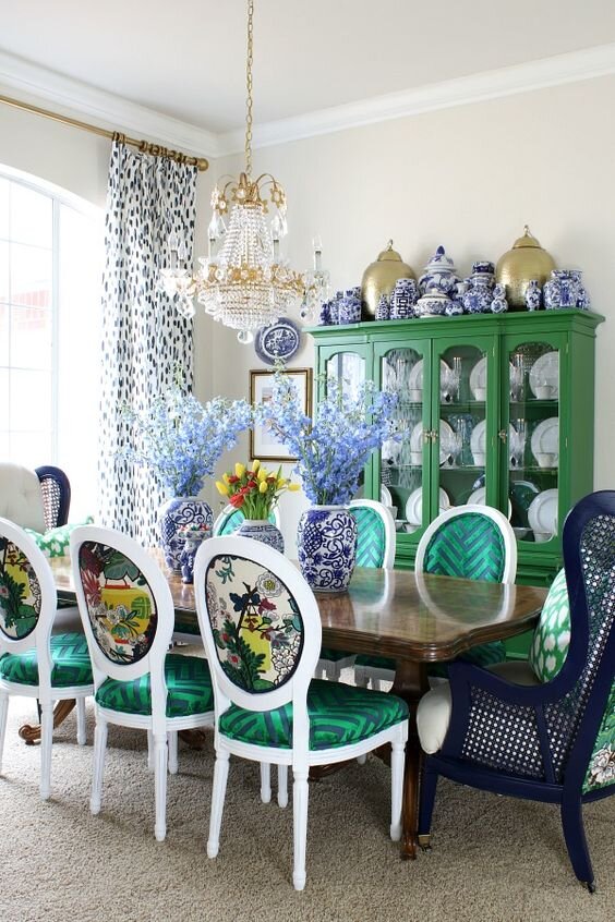 dimplesandtangles.com 