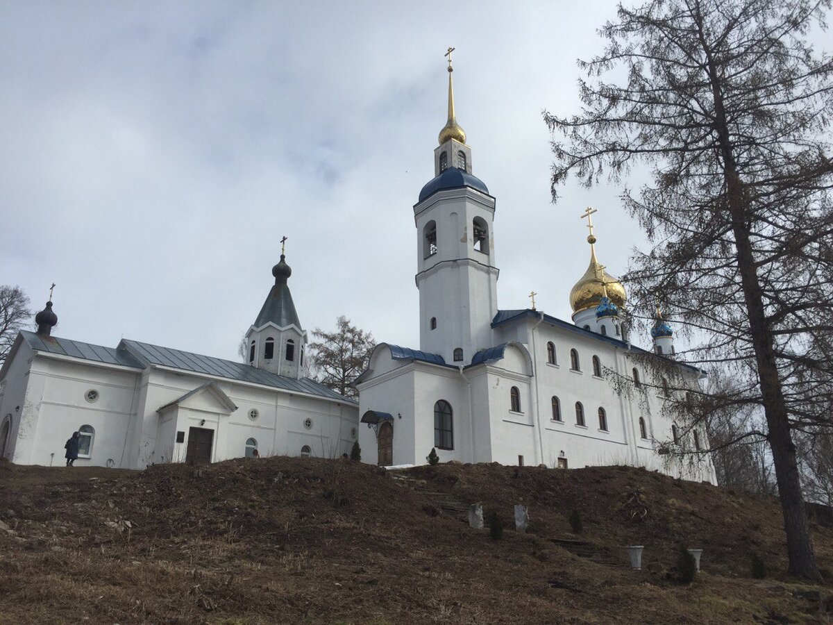 Иоанно-Богословский мужской монастырь на Череменцком озере