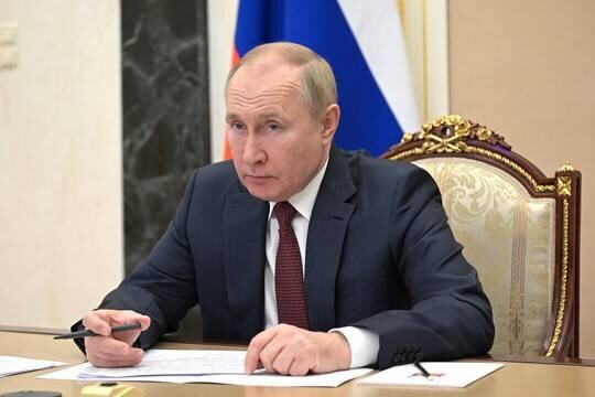    Владимир Путин: США напечатали денег и сгребают с мировых рынков продовольствие