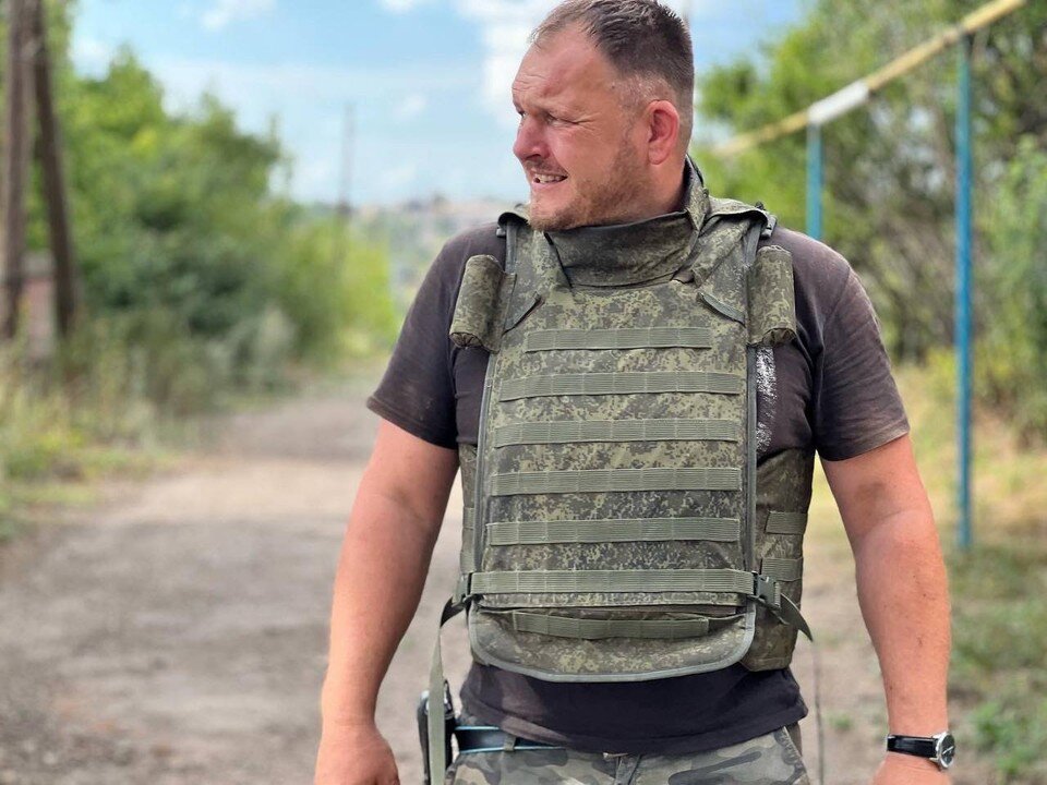     Волонтер Юрий Мезинов Анна АРТЕМЬЕВА
