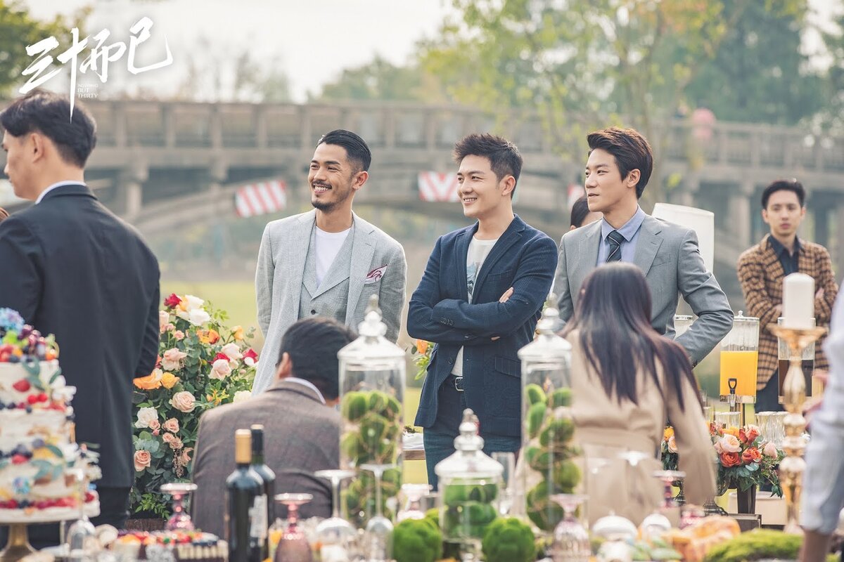 30 лет прикол. С юбилеем 30 лет мужчине. Мне 30 лет. Прикольные надписи на 30 лет. С днём рождения 30 лет.