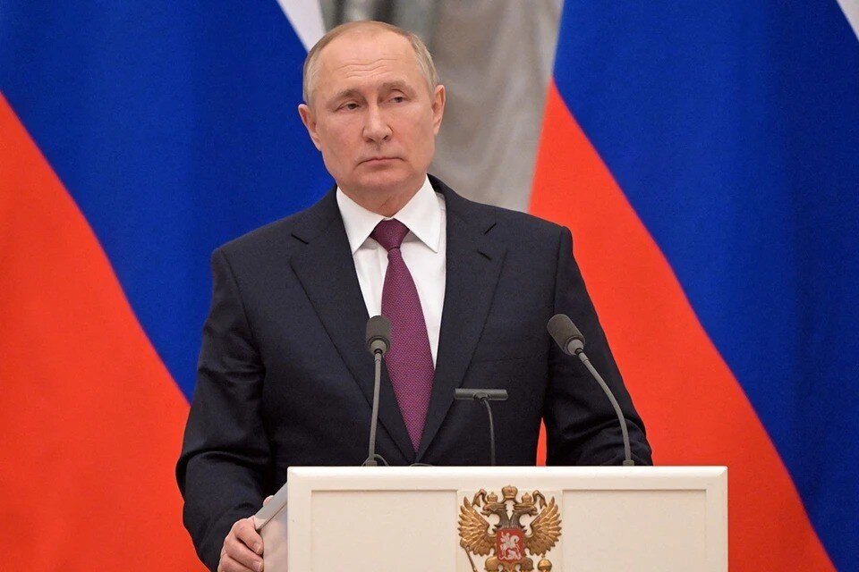     Путин призвал наращивать производственные мощности оборонных предприятий  REUTERS