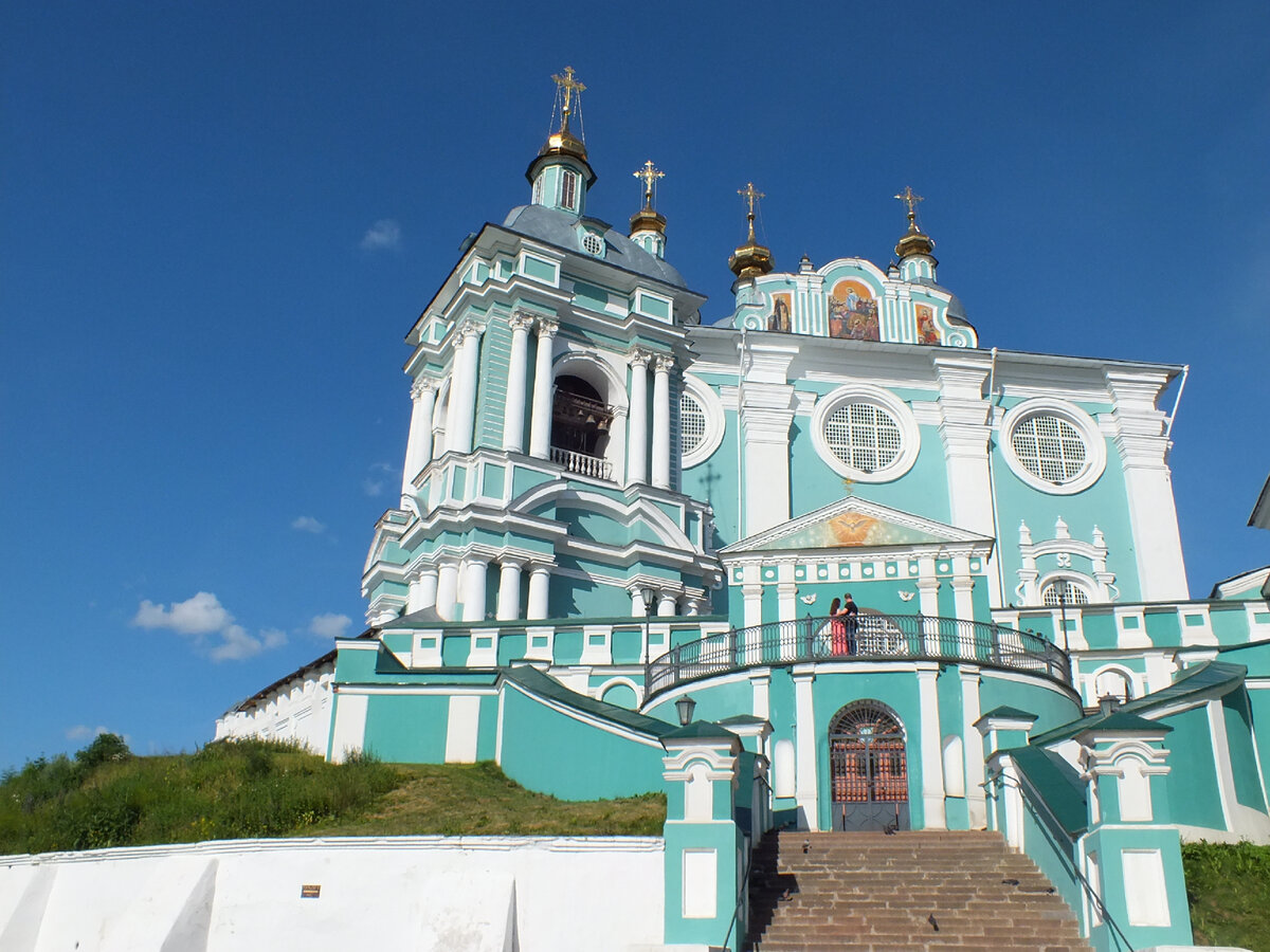  верхняя часть из гранита 