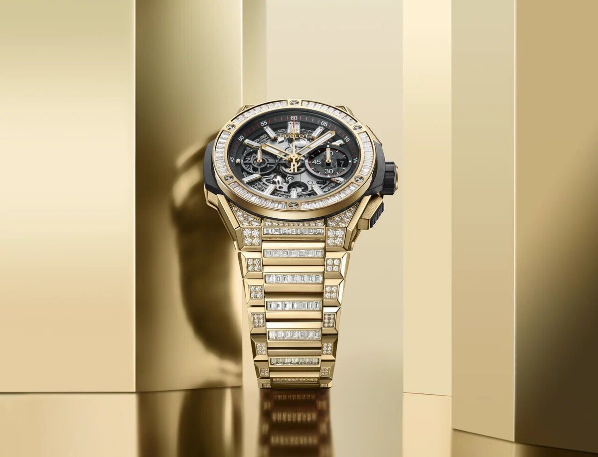     Hublot Big Bang Integrated Yellow Gold Pave