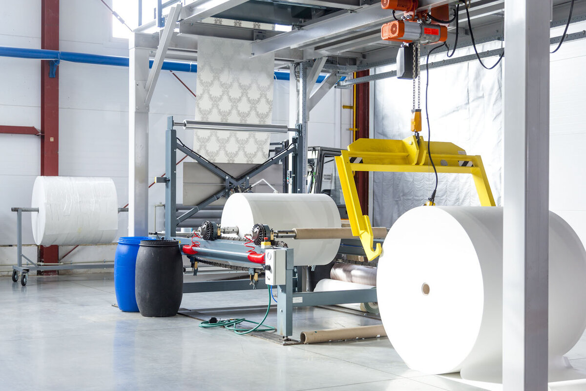 Чистый флизелин - огромные рулоны на 3,5 км