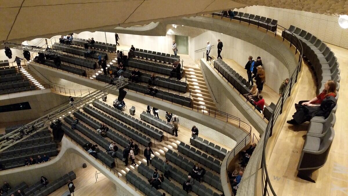    Большой зал Эльбской филармонииCC BY-SA 2.0 / Aleksandr Zykov / Elbphilharmonie