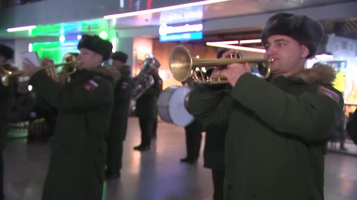 Отправили специальный рейс туристического поезда «Своих не бросаем» в Великий Устюг в рамках проекта с Министерством обороны РФ и ОАО «РЖД»