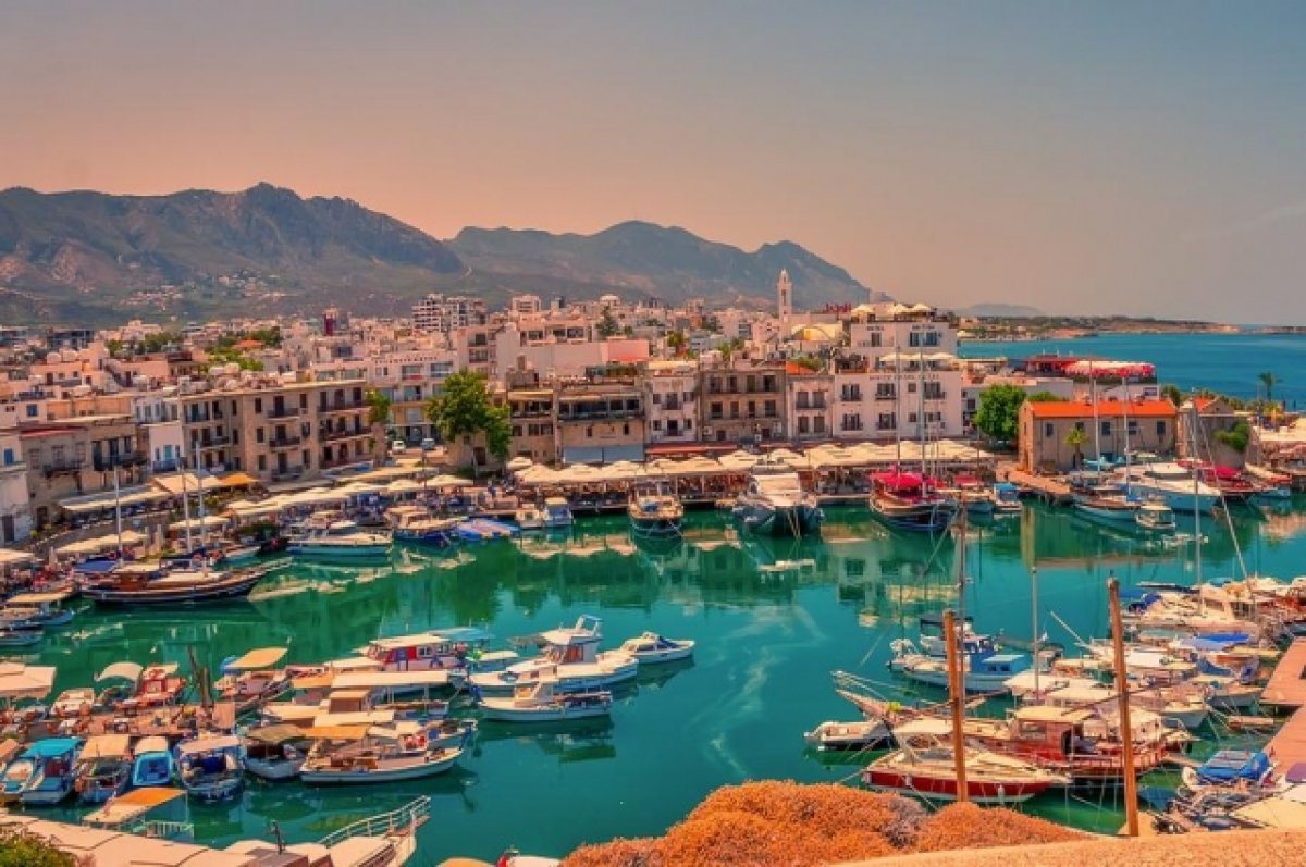    Кипр ввел визовый сбор для россиян