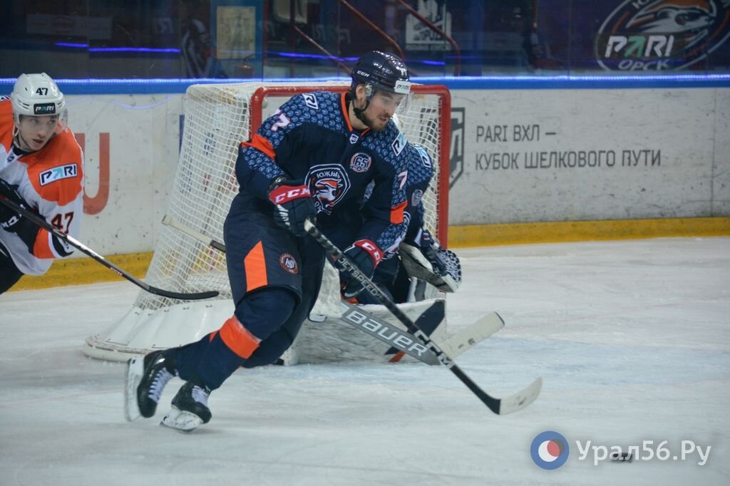    Сегодня ХК «Южный Урал» начинает завершающую выездную серию игр регулярного чемпионата сезона 2022-2023 гг матчем с ХК «СКА-Нева»