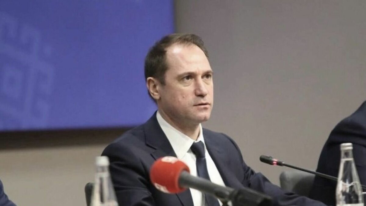     Замминистра спорта РФ Алексей Морозов (на фото) сообщил, что страны Африки единогласно поддержали участие российских спортсменов в своих соревнованиях. С таким заявлением он выступил на внеочередной конференции Федерации гандбола России (ФГР).