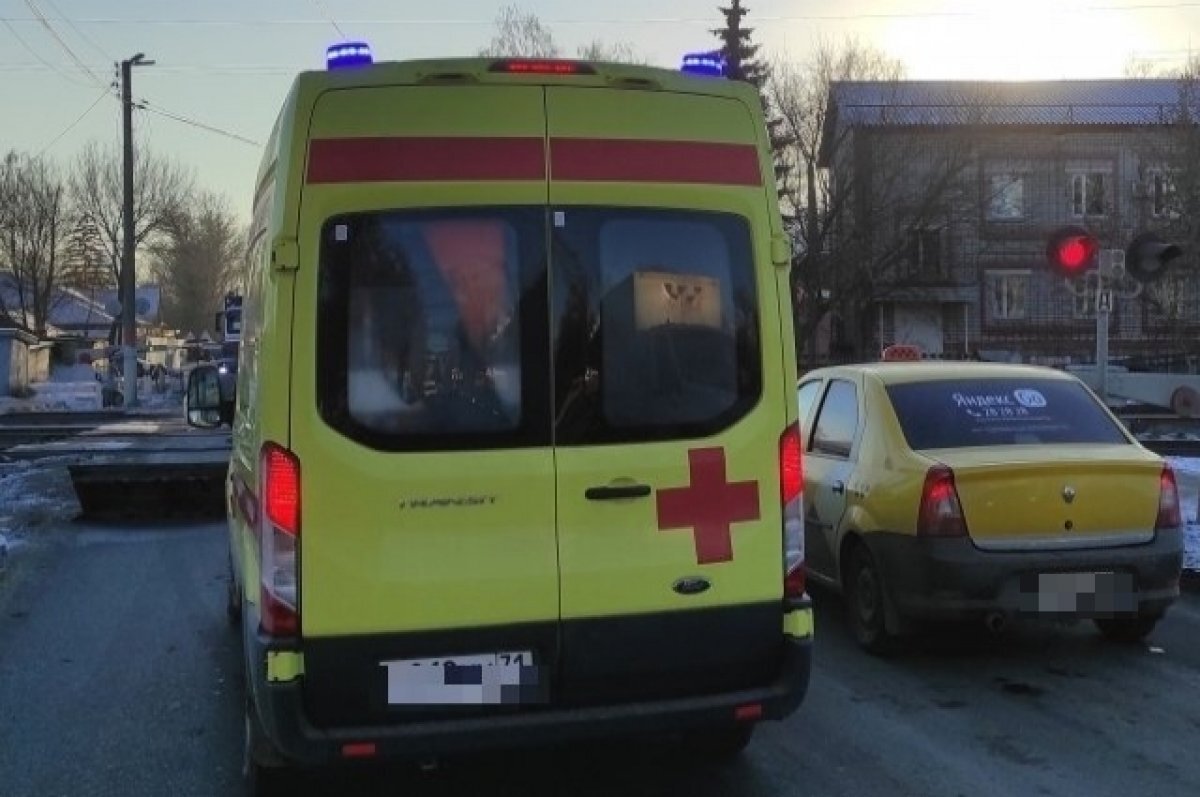    Пока, по мнению экспертов, двухполюсного путепровода будет достаточно. А там, глядишь и расширят…