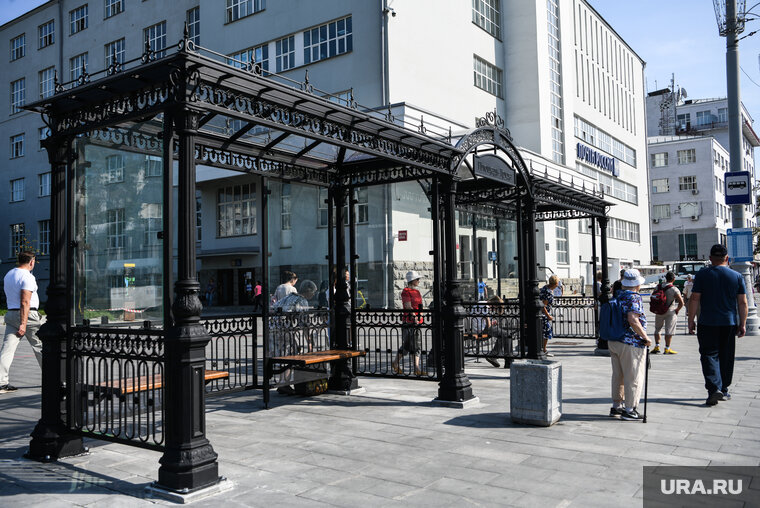    Большую часть остановочных комплексов заменят до середины октября