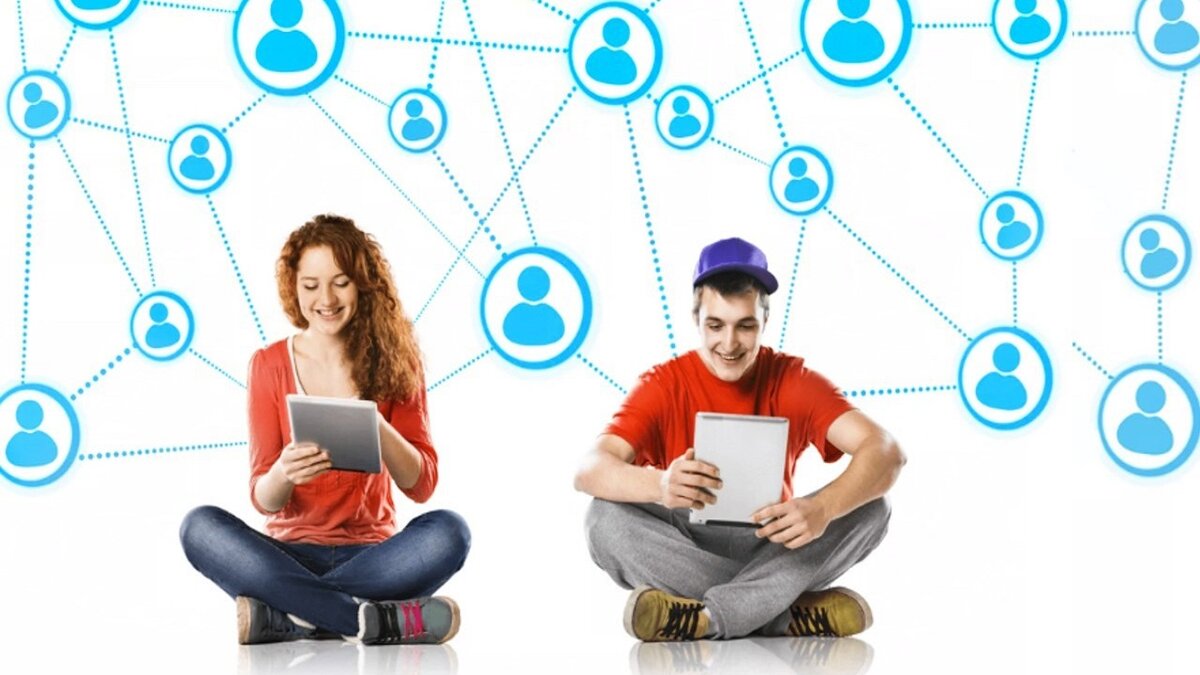 Role internet. Общение в социальных сетях. В социальных сетях. Интернет коммуникации. Роль социальных сетей.