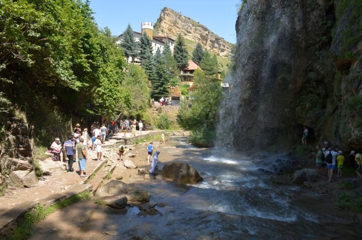 Медовые водопады домики отдыха