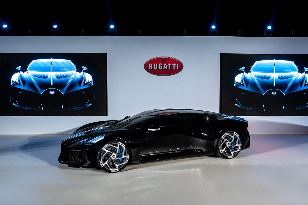 Bugatti la voiture Роналду. Роналду Бугатти Нуар. Новая машина Роналду Бугатти. Bugatti la voiture noire Роналду.