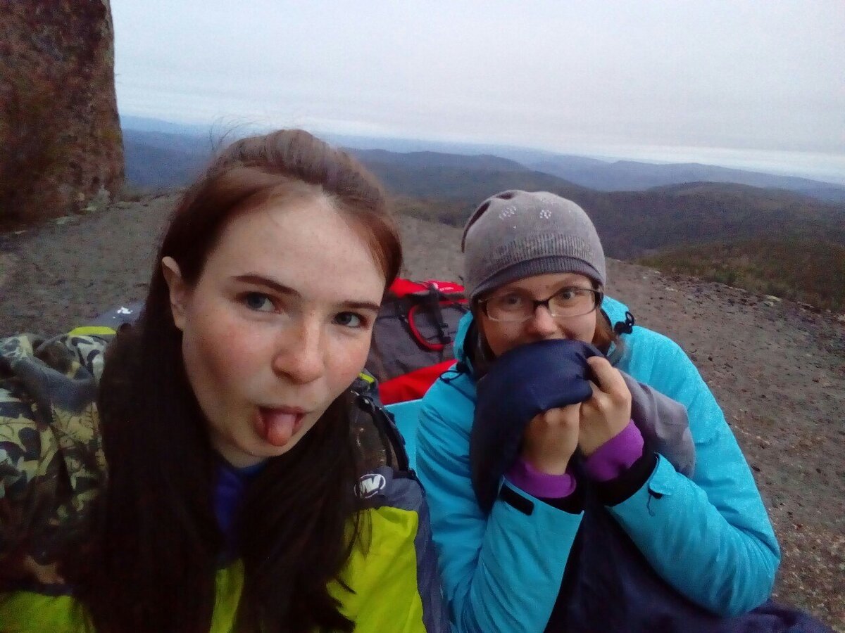 Раннее утро. Первый столб