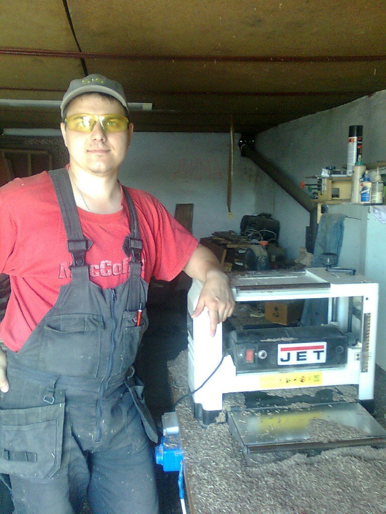 Мастерская в гараже.