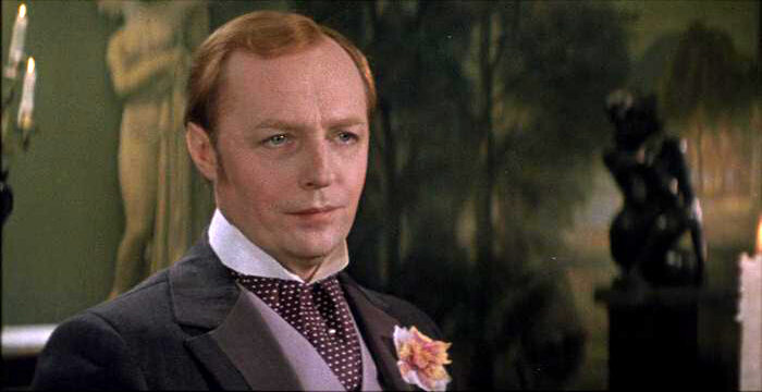 Эдуард Марцевич в фильме "Идеальный муж"