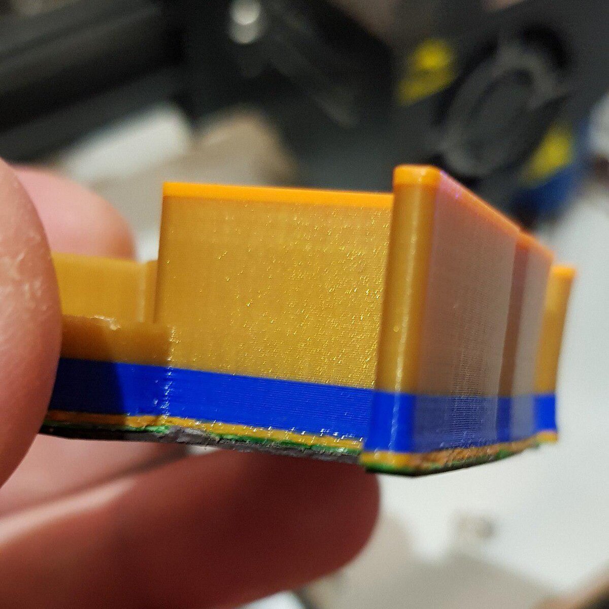 Это магнит на холодильник. К сожалению не могу показать лицевую часть) Секрет 😎