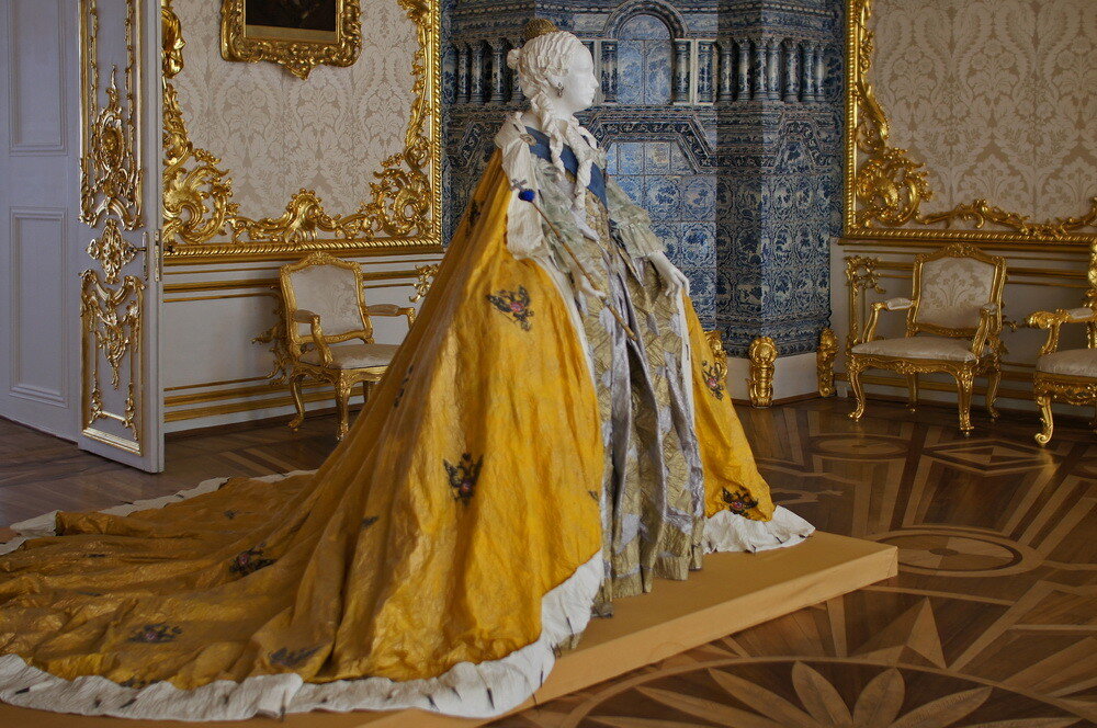 Коронационный наряд Елизаветы Петровны. Фото из открытого источника.