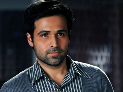 Вполне себе красавец, когда с открытым лбом, без челки. Источник: Гугл. Картинки.