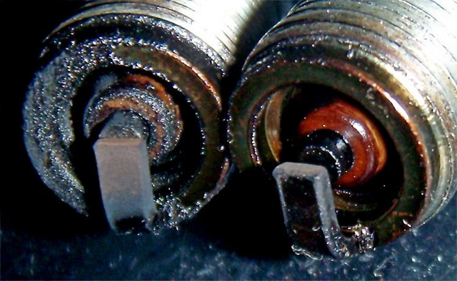 Причины появления черного нагара на свечах зажигания