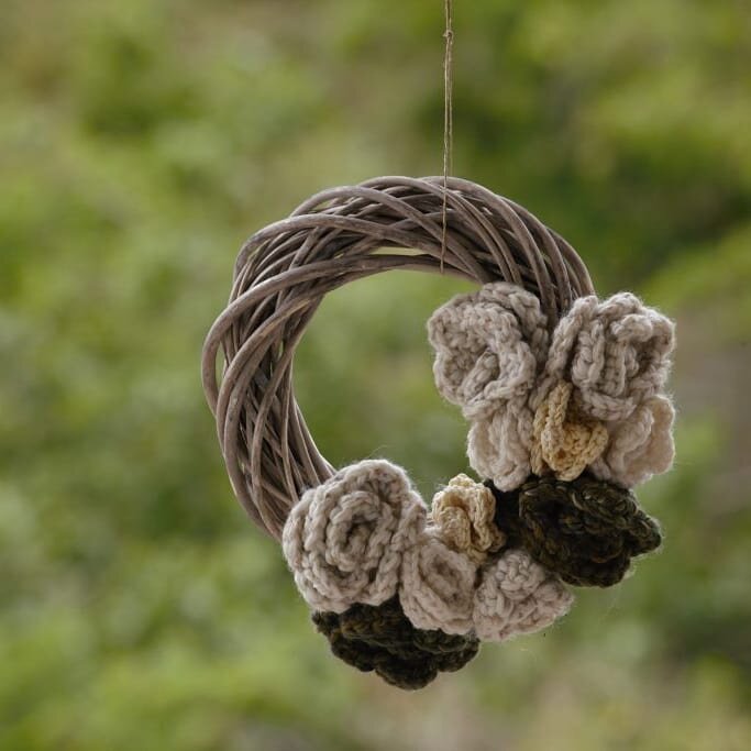 Первомайский греческий венок. Фото с сайта Греческой национальной туристической организации