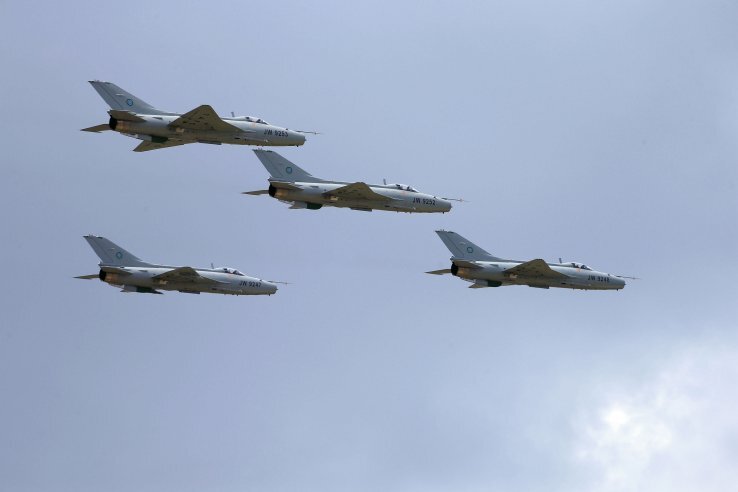 Звено истребителей F-7TN ВВС Танзании