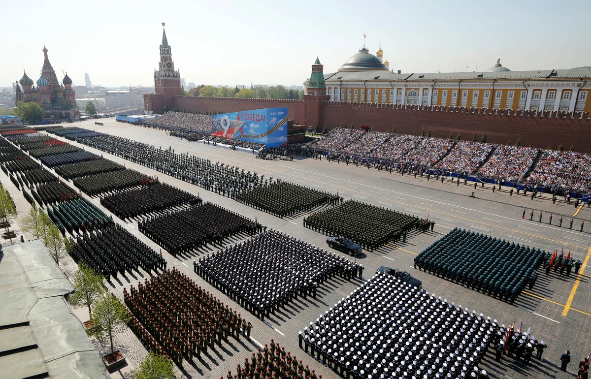 В виде побед. 9 Мая парад Победы красной площади. Парад Победы в Москве 9 мая 2019 года. Парад Победы на красной площади в 2019 году. Парад Победы 2019 Москва красная площадь.