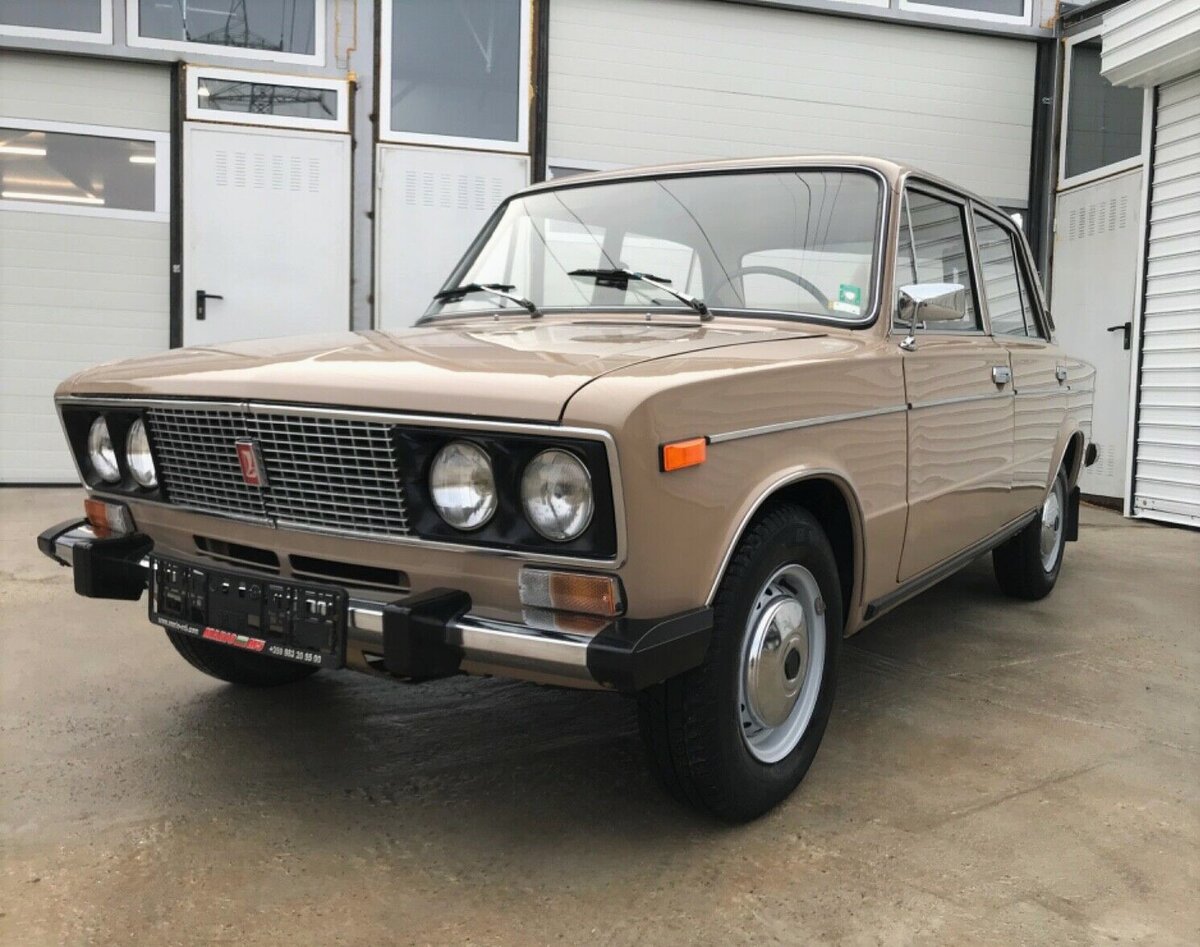 ВАЗ-2106 делали параллельно с двумя другими семействами: ВАЗ-2103 и ВАЗ-2107. 