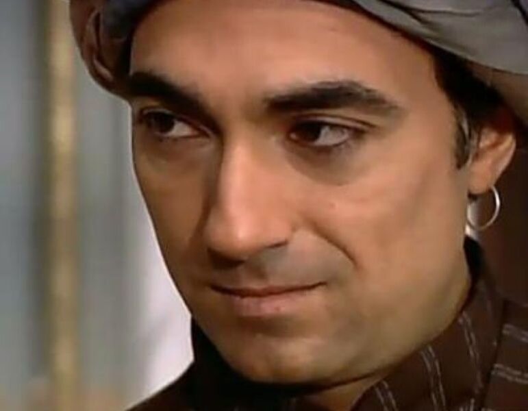 Сколько лет сюмбюль ага. Сколько лет сюмбюль ага. Селим байрактар. Сколько лет сюмбюль ага. Сколько лет сюмбюль ага.