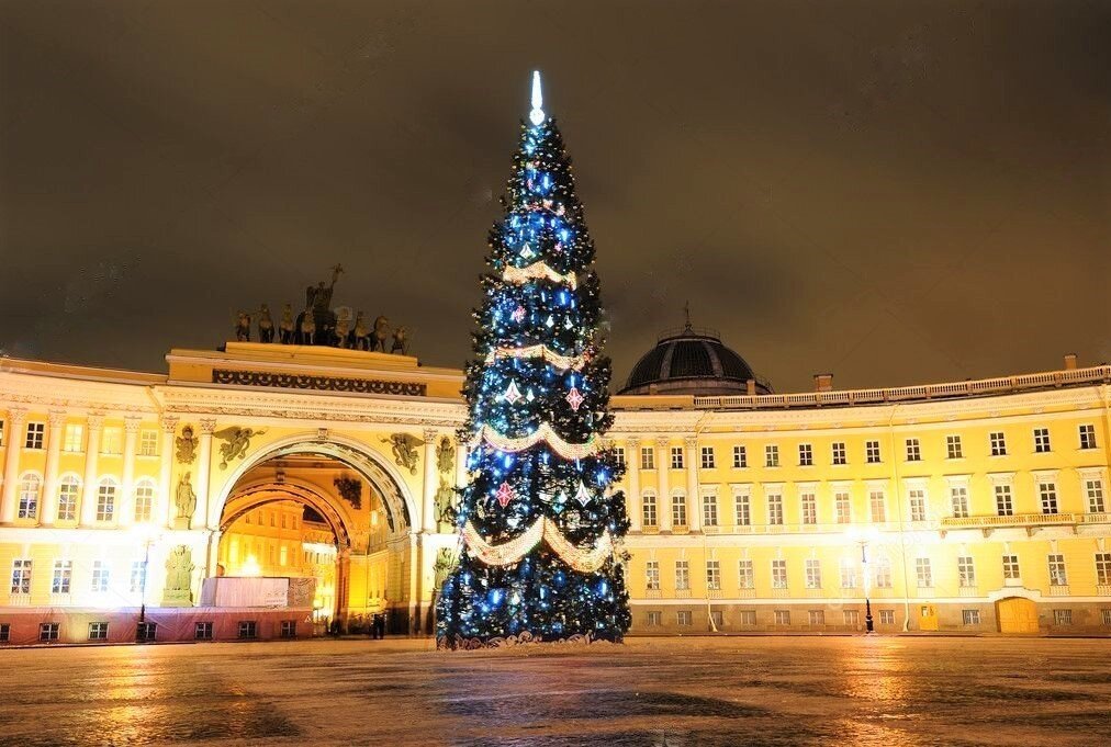 Главная новогодняя елка на Дворцовой площади