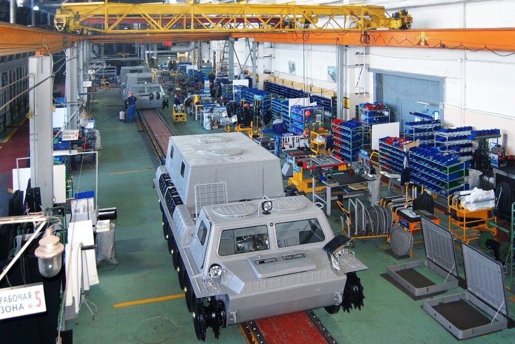 Сборочный конвейер Заволжского завода