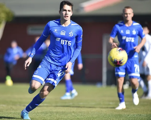 Арсен Захарян 