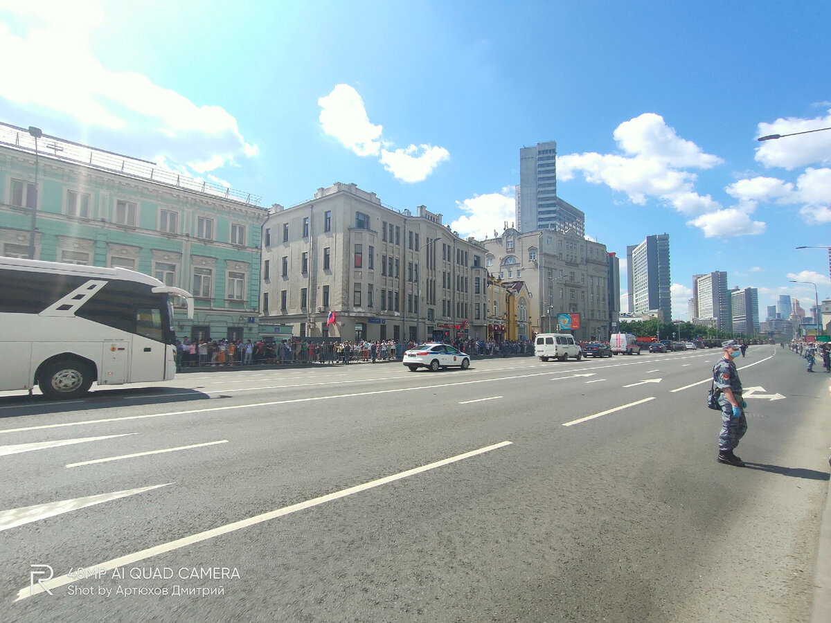 Район Арбат, улица Новый Арбат во время празднования Дня победы. Фото автора