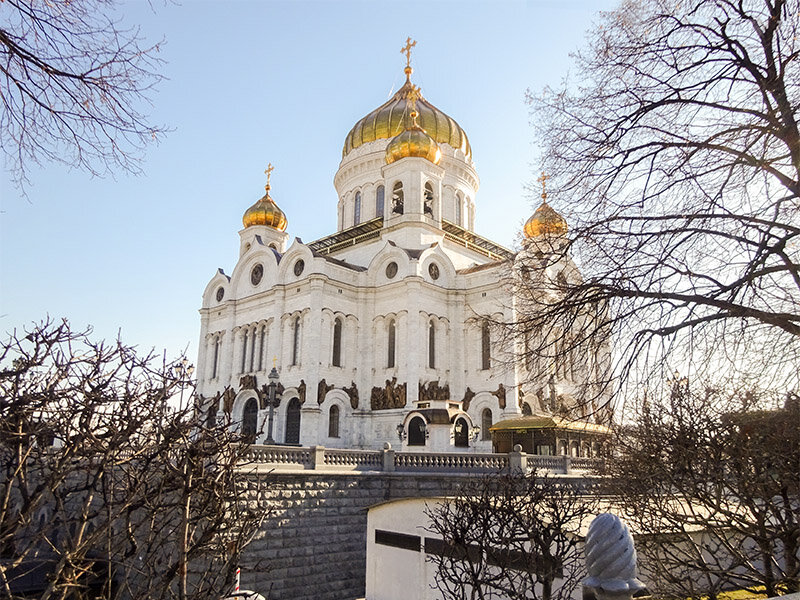 Церкви москвы открыты. Храм Христа Спасителя первый храм. Храм Христа Спасителя в Москве год. Москва Крылья Церковь. Храм Христа Спасителя в Москве с высоты.