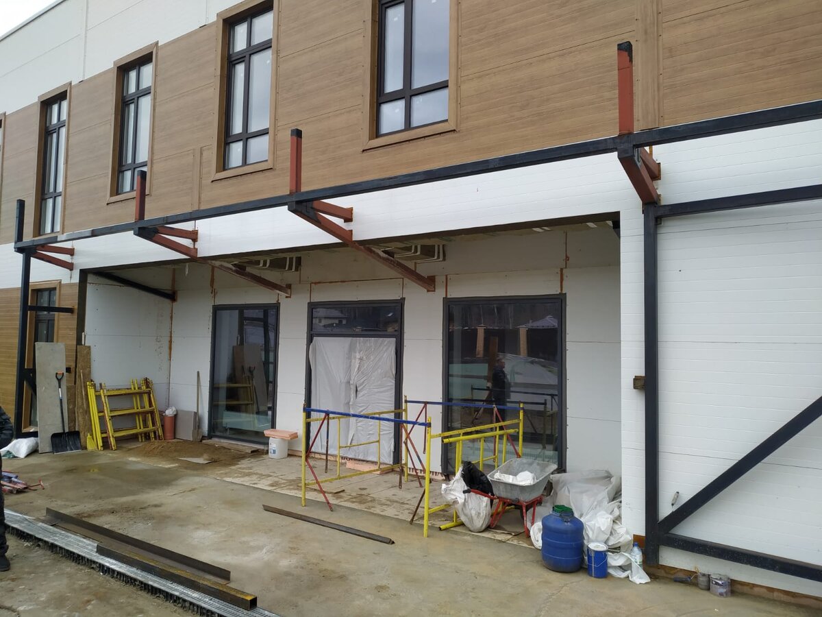 Монтаж сэндвич панели Printech от компании Оптима Фасад