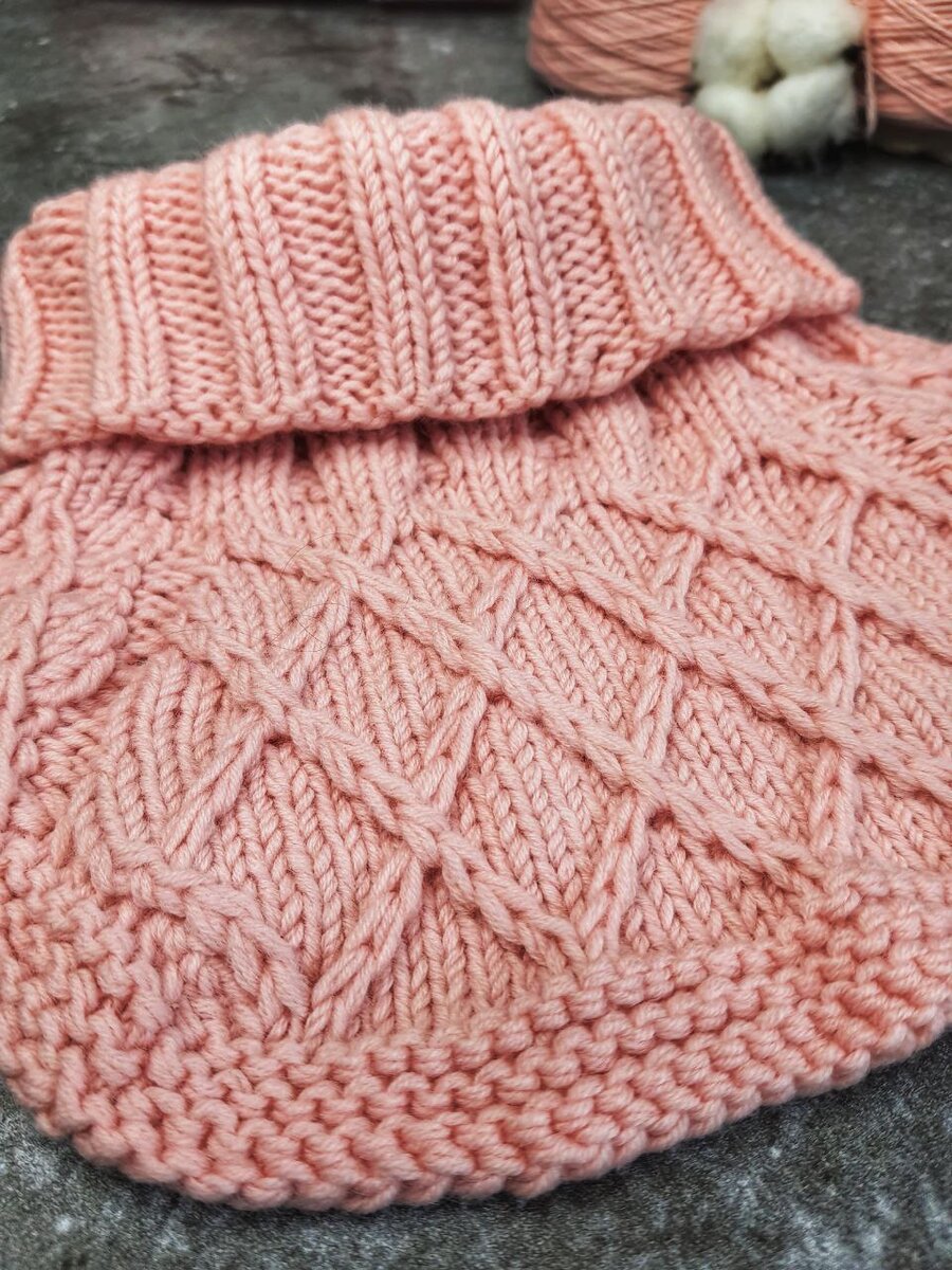 Первая манишка. Мне кажется, что у меня получилось))