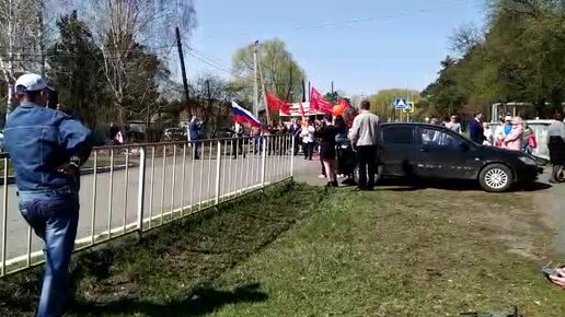 Погода в поселке пионерский свердловская область. Поселок Пионерский Талицкий район Свердловская область. Бессмертный полк 9 мая Краснодар 2022 фото. Деревня Трехозерная Свердловская область. Бессмертный полк 2022 в Ломоносове.