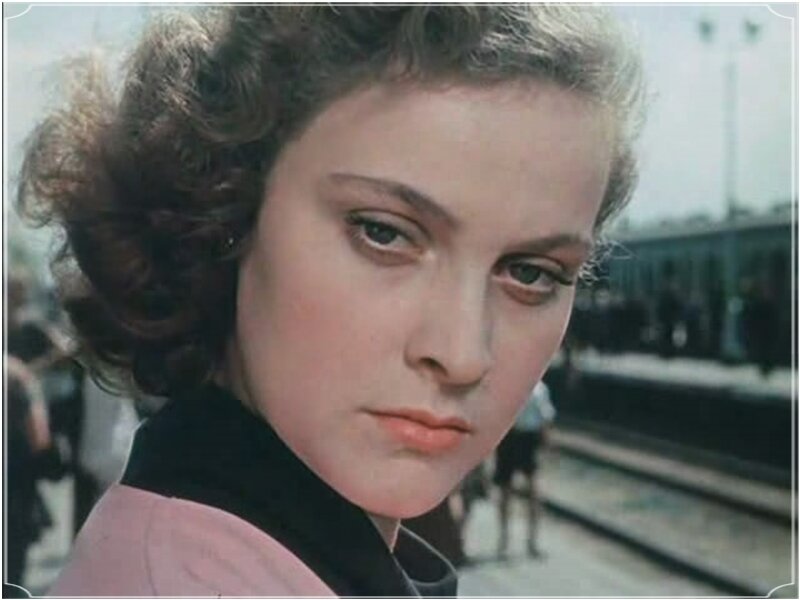 Татьяна Пилецкая в фильме "Разные судьбы".