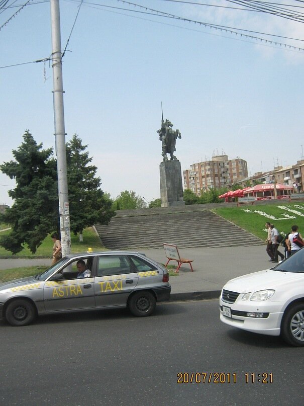 Памятник Гаю (полководец, создатель чапаевской дивизии)
