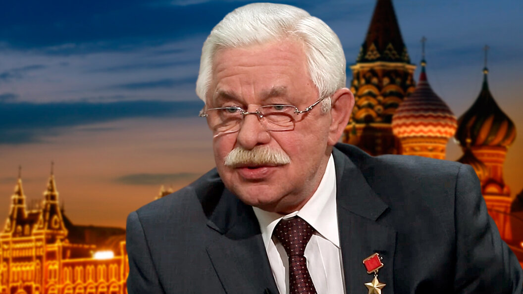 Советский и российский государственный и политический деятель, Герой Советского Союза, генерал-майор авиации в отставке, доктор экономических наук, кандидат военных наук, профессор. Яндекс картинки.