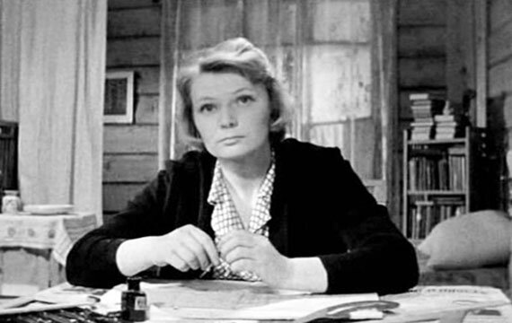 Нина Меньшикова. Кадр из фильма «Девчата»