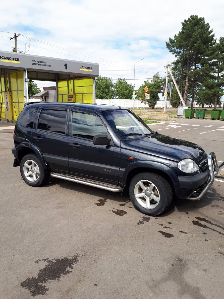 Неплохой автомобиль, но кондиционер справляется плохо, когда ты в пробке,а на улице +43