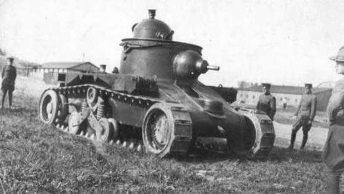 Танк Christie Model 1921 на испытаниях в Абердине