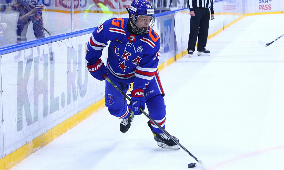    Матвей Мичков стал героем сборной России в матче против Швеции на Кубке Карьяла. Фото: Global Look Press