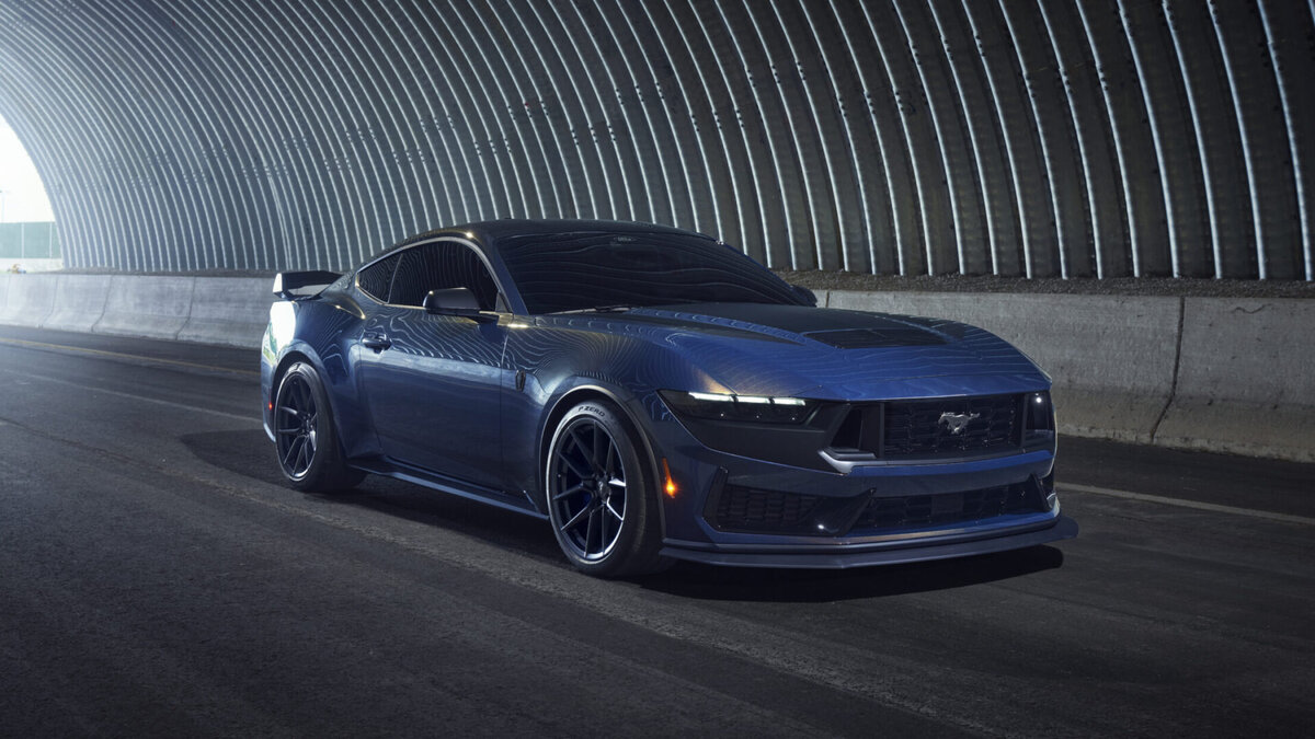    Ford Mustang Dark Horse. Фото Ford