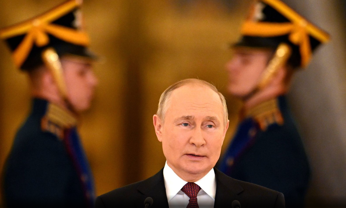 Владимир Путин в Кремле во вторник: попытка вновь захватить инициативу