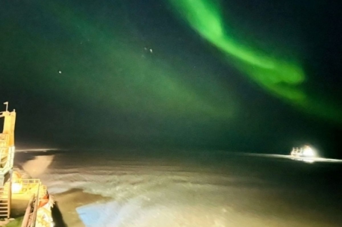    Капитан атомохода запечатлел северное сияние в Карском море