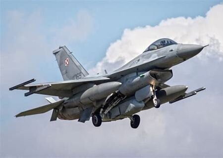    Ермак: Польша готова передать Украине истребители F-16 в координации с НАТО